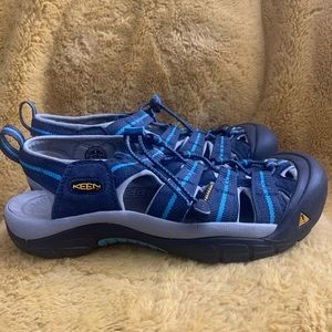 COPY - Keen Newport H2 Hiking Waterproof Sandals women’s Size 9